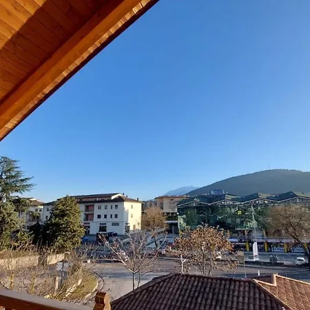 La Casa Ad Ovest *
